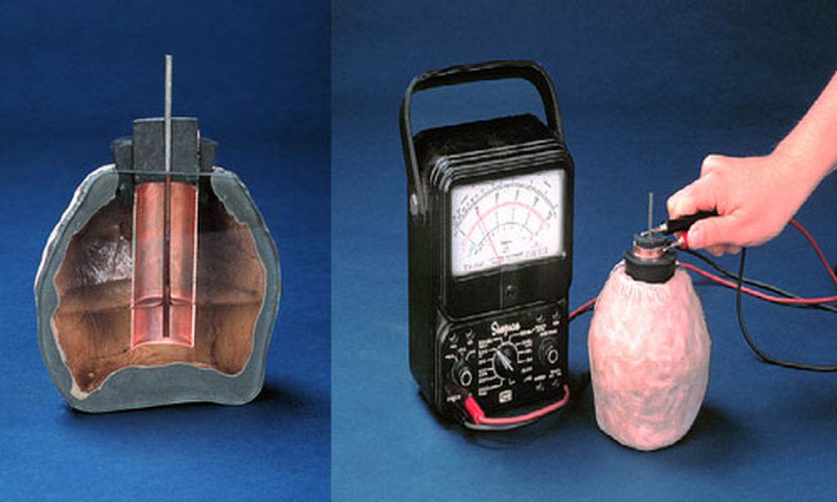 "Loại pin này luôn thu hút sự quan tâm giống như một món đồ cổ hiếm có. Chúng chỉ được tạo ra một lần. Theo như chúng tôi biết, không còn ai khác tìm thấy những thứ như vậy. Đây là hiện vật kỳ lạ, là điều bí ẩn của cuộc sống", BBC dẫn lời Paul Craddock, chuyên gia lĩnh vực luyện kim tại Bảo tàng Anh, cho hay.