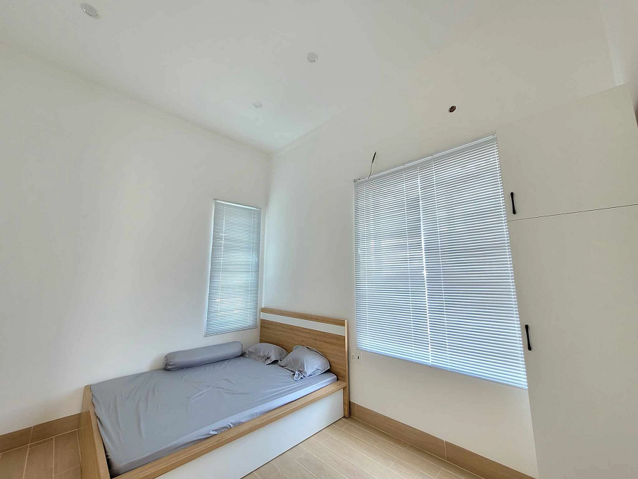 Căn nhà 2 tầng thiết kế tối giản nhưng góc nào cũng xinh - Hình 8 Can nha 2 tang thiet ke toi gian nhung goc nao cung xinh-Hinh-8