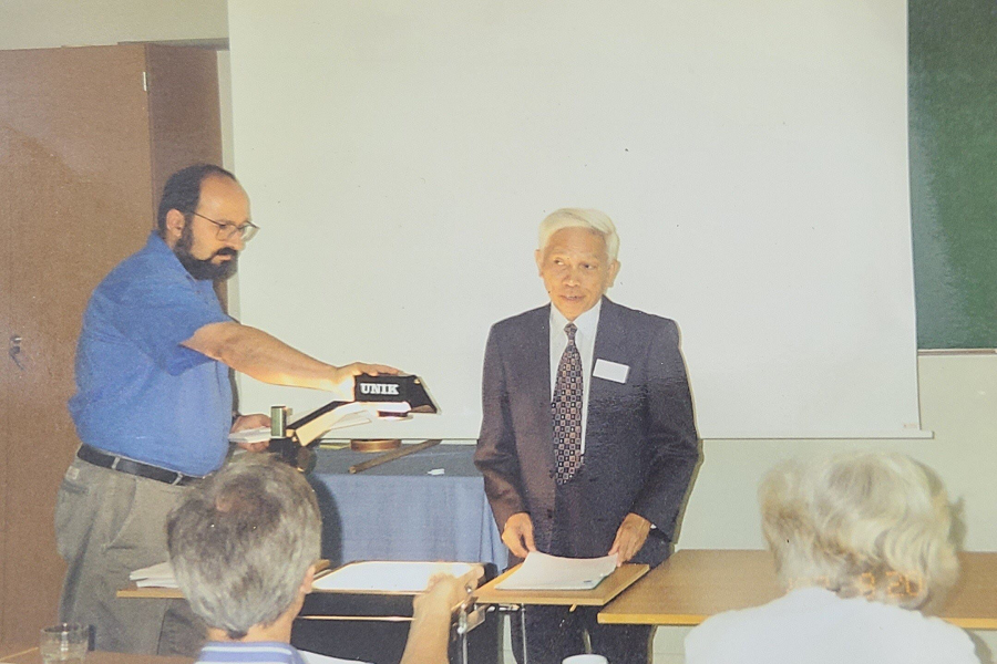 GS. Hoang Tuy - Nguoi gop phan “khai son, pha thach” nen Toan hoc Viet Nam-Hinh-4