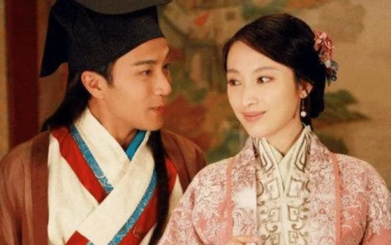 Báu vật nhỏ xíu này được coi là hiếm có và có giá trị cao. Nó nặng khoảng 80 gram và có hàm lượng vàng lên đến 90%. Giá trị ước tính của nó là 900 triệu NDT (hơn 3.200 tỷ đồng). Báu vật này không chỉ đắt tiền mà còn mang ý nghĩa lịch sử và tôn vinh công nghệ chế tác của những nghệ nhân thời nhà Minh.