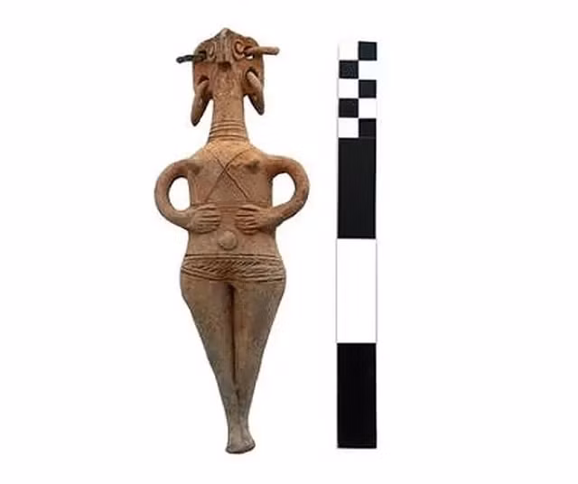 Những phát hiện này cung cấp thông tin quý giá về văn minh và lịch sử khu vực trong thời kỳ cổ đại.