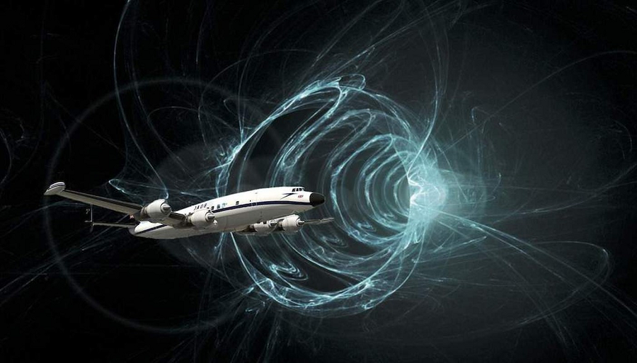 Rất nhiều các giả thuyết đã được đưa ra liên quan đến sự việc bí ẩn này và giả thuyết nổi tiếng nhất vào thời điểm đó là chiếc máy bay đã lạc vào "hố đen thời gian" hay "đường hầm xuyên không- thời gian".