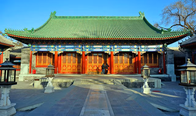 Tuy nhiên, vì cần vốn để điều hành trường học của mình, Chu Khải Kiềm đã bán lại số tranh này với giá 100.000 NDT (hơn 330 triệu đồng). (Ảnh minh họa)