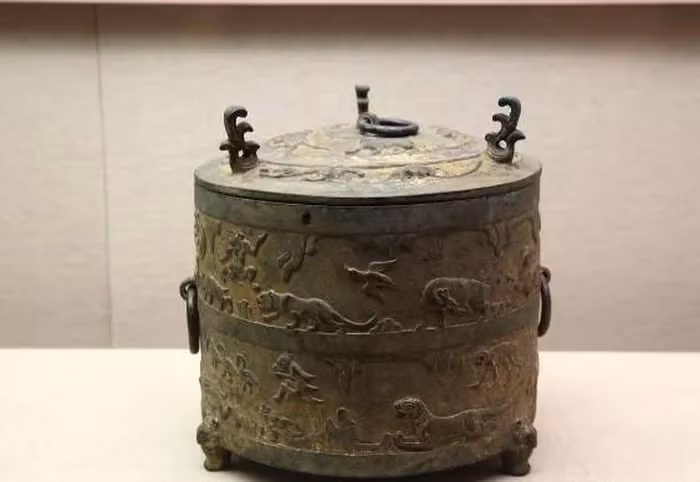 Mặc dù không phải loại trong mờ, nhưng nó vẫn được coi là một tác phẩm nghệ thuật hiếm có trên thế giới.