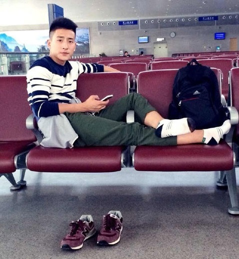 Dân mạng khi biết được những điều này cũng gửi lời chúc Zhao Haonan sớm gặp được người trong mộng và biết đâu có thể tạo nên một chuyện tình trên xe buýt đầy lãng mạn. 