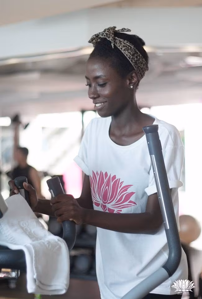 Ngoài ra, Gyimah Akua Attaa còn có lối ứng xử rất thông minh. Sự vui vẻ, hòa đồng càng khiến Gyimah chứng tỏ được khả năng hòa nhập của mình tại Việt Nam là rất tốt.