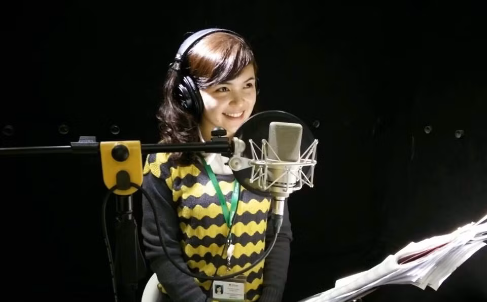 Không hoạt động trong giới showbiz như cô em Hòa Minzy, nhưng Nguyễn Thị Hằng cũng có được những thành công, trải nghiệm thú vị từ những công việc xuất phát từ đam mê của mình.