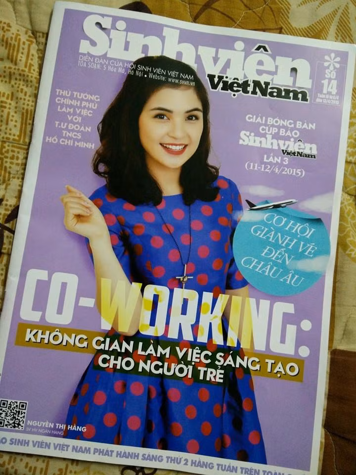 Với gương mặt thanh tú, xinh xắn, Nguyễn Thị Hằng cũng là gương mặt người mẫu ảnh đáng yêu, từng xuất hiện trên trang bìa của một số tờ tạp chí tuổi teen, sinh viên Việt Nam.