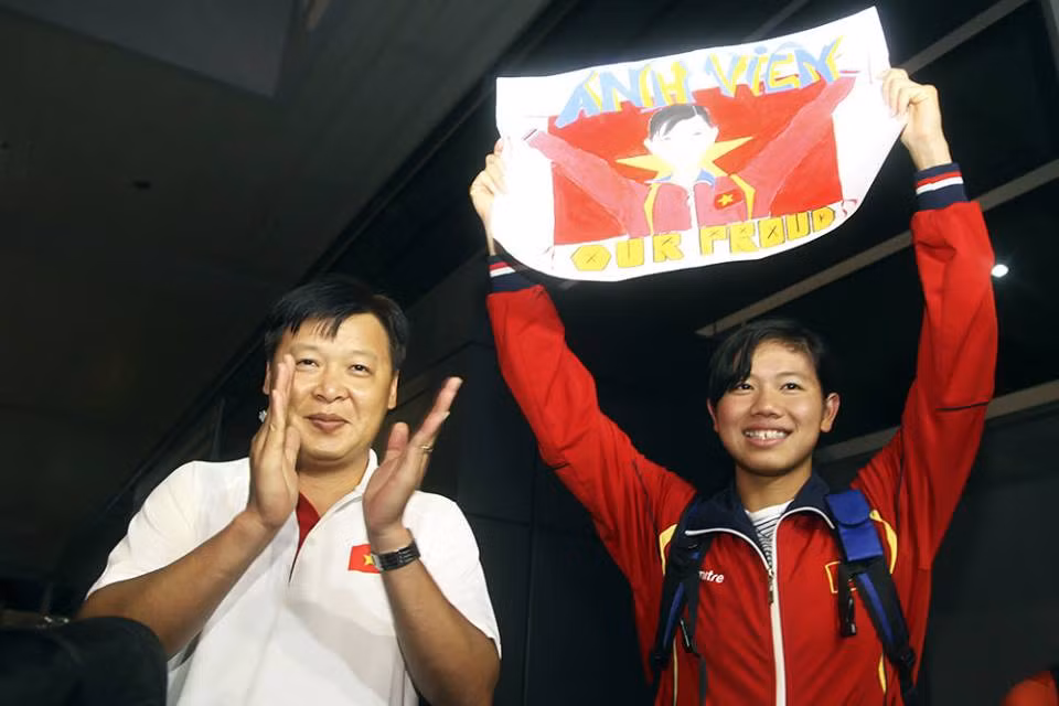 Nhưng sau khi đã có được căn bản, Ánh Viên được sự huấn luyện của nhiều người thầy có chuyên môn giỏi đã nhanh chóng tiến bộ. "Tiểu tiên cá" phải áp dụng một chế độ tập luyện, dinh dưỡng rất nghiêm ngặt, từng bước nâng cao trình độ và hiện tại đã là một trong số những VĐV bơi lội xuất sắc nhất khu vực Đông Nam Á, được khán giả nhà kỳ vọng sẽ tiếp tục tỏa sáng ở Olympic.