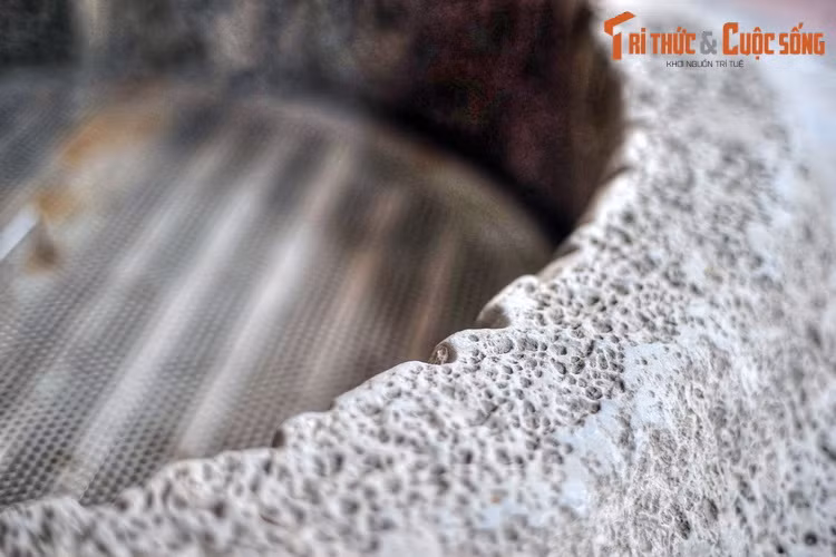 Dù vật đổi sao đời, giếng Trung Kính Thượng vẫn còn giữ một vai trò quan trọng trong đời sống tâm linh cộng đồng.