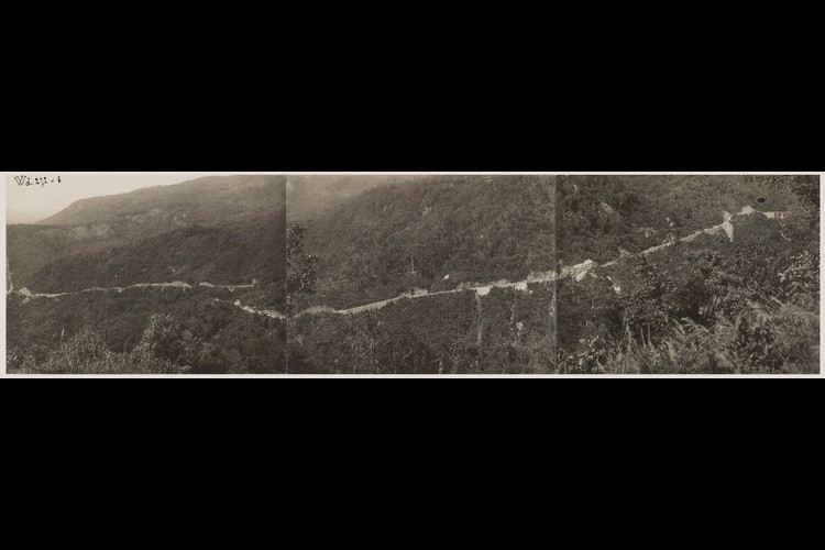 Toàn cảnh công trường xây dựng tuyến đường sắt răng cưa Krong Pha - Bellevue.