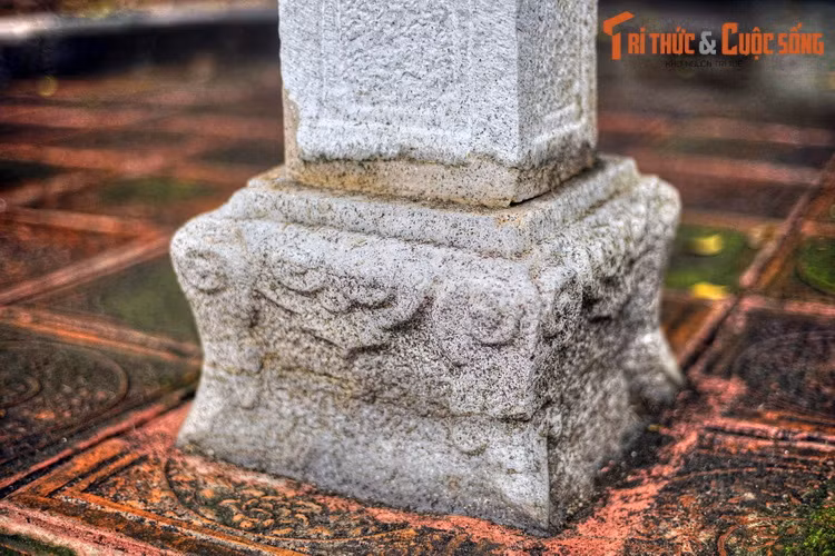 Theo quan niệm phổ biên, cổng tam quan tượng trưng cho Tam bảo, là ba cơ sở chính của Phật giáo gồm Phật, Pháp, Tăng, tức là bậc giác ngộ, giáo pháp của bậc giác ngộ và những người bạn đồng học.