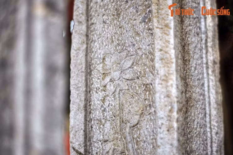 Thuyết khác thì cho rằng tam quan là "tam giải thoát môn" của Thiền tông gồm cửa Không, cửa Vô tác và cửa Vô tướng (Vô nguyện). Vì vậy mà dạng kiến trúc này chỉ xuất hiện ở các nước có truyền thống Phật giáo Thiền tông, trong đó có Việt Nam.