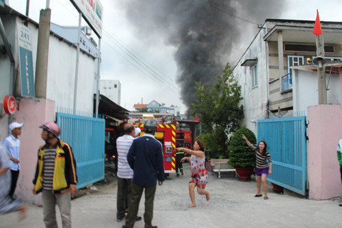 Sang som mung 1 Tet, hoa hoan kinh hoang o TP HCM