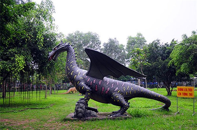 Đây là hình tượng của một chú rồng bay thường xuất hiện trong các phim khoa học viễn tưởng.