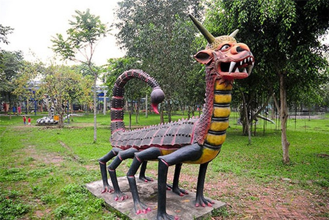 Những quái thú này có hình dáng kì lạ, không giống với bất cứ một loài động vật nào ở Việt Nam.