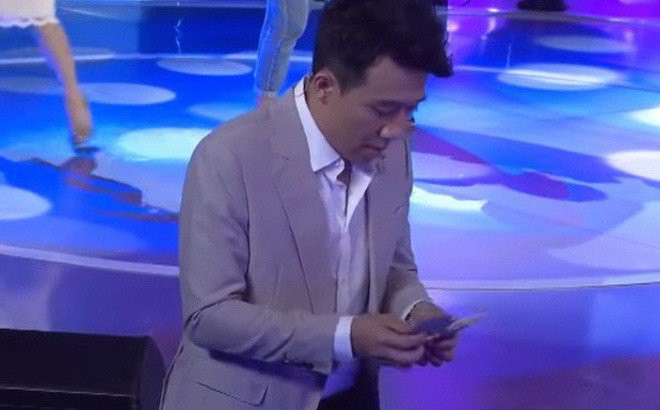 Cuc soc hanh dong hao phong cua Tran Thanh va nu dai gia