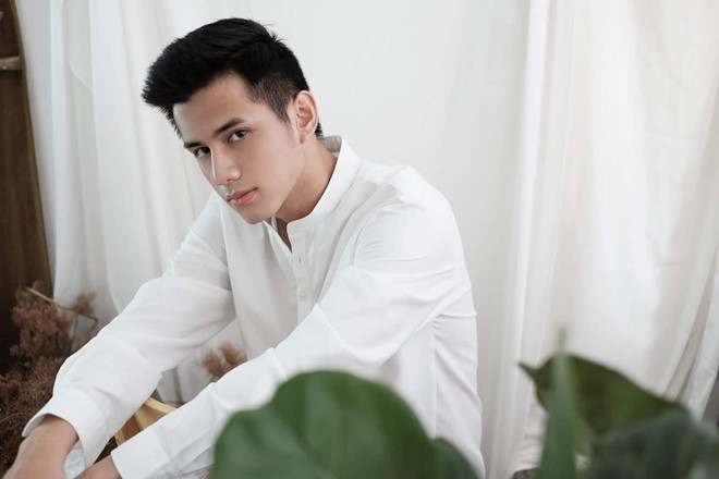 Bac si tuong lai khoe anh 'day thi thanh cong', hut hon chi em-Hinh-5