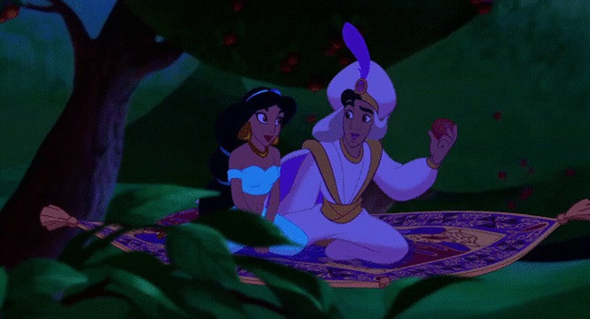 9. Aladdin (1992): Hóa ra Jasmine nhận ra Aladdin nhờ trái táo này đây.