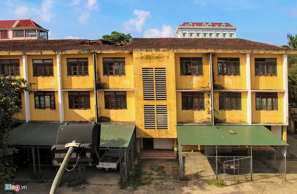 Bom kim tiem vuong vai trong truong chuyen bo hoang-Hinh-2