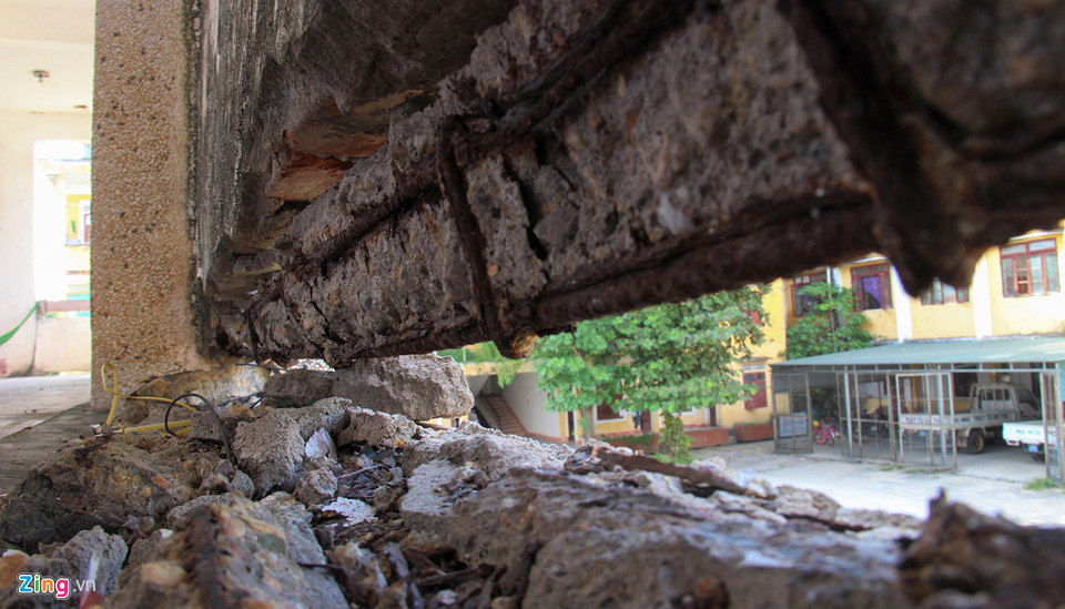 Bom kim tiem vuong vai trong truong chuyen bo hoang-Hinh-4