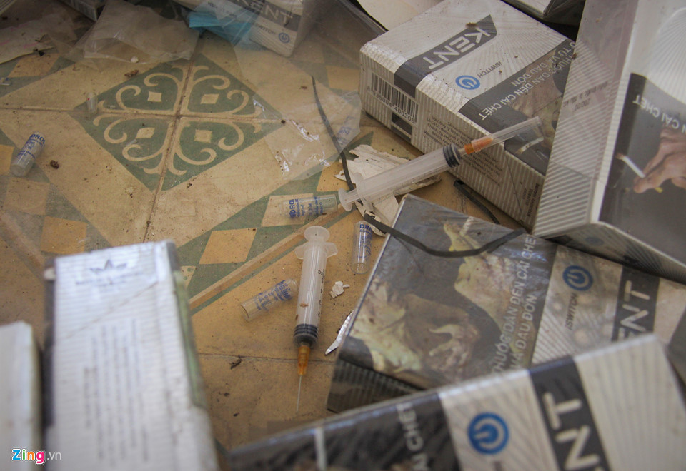 Bom kim tiem vuong vai trong truong chuyen bo hoang-Hinh-9