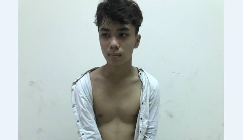 Khởi tố, bắt tạm giam thiếu niên giết tài xế Grabbike Khoi to, bat tam giam thieu nien giet tai xe Grabbike