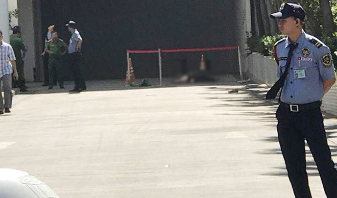 Rơi từ tòa nhà Saigon Trade Center, người đàn ông tử vong Roi tu toa nha Saigon Trade Center, nguoi dan ong tu vong