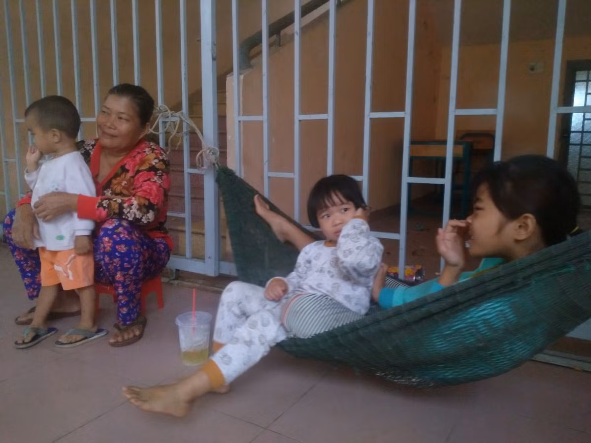 Người dân vùng ven biển của TP HCM “thất thần” trước bão số 9 - Hình 4 Nguoi dan vung ven bien cua TP HCM “that than” truoc bao so 9-Hinh-4