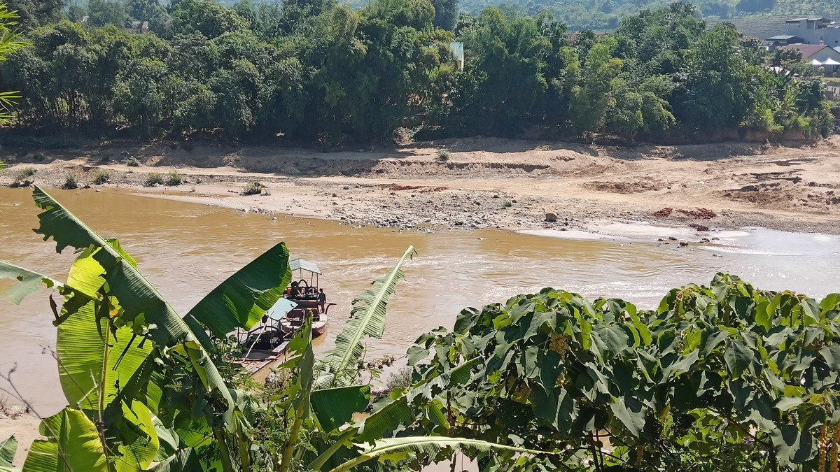 Son La: “Cat tac” ngang nhien long hanh nhon nhip tren song Ma