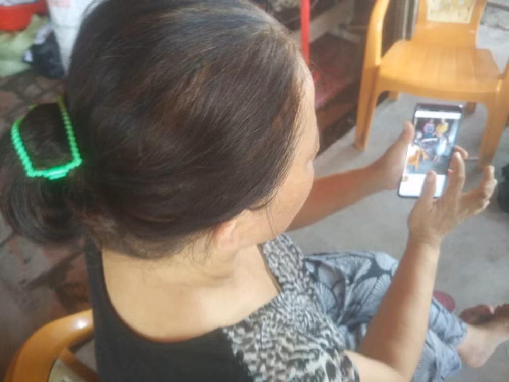 Bao mau dung dep “day” tre ngat xiu khi nghe Toa tuyen an-Hinh-2