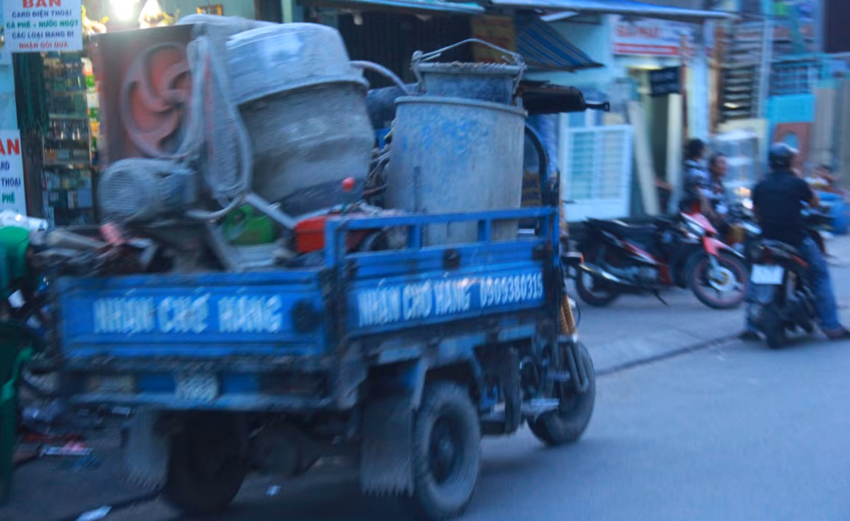 Xe ba gac, tu che “nao loan” duong pho Sai Gon-Hinh-4