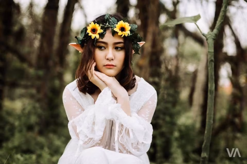 Hiện tại, dù bận rộn với việc học nhưng Nhật Anh vẫn theo đuổi công việc của một người mẫu ảnh mà cô bạn đam mê từ nhỏ.