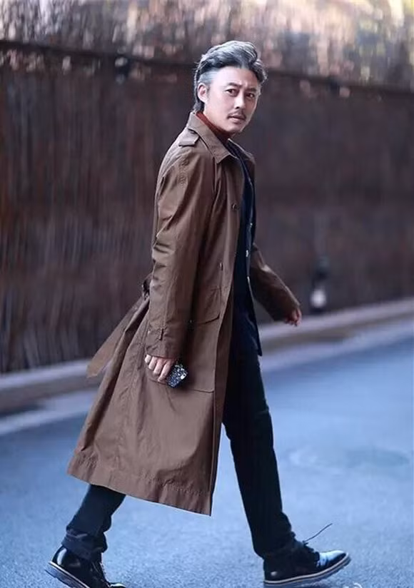 Bước sang tuổi 58, Cao Hoành Lượng dành phần lớn thời gian để sum họp bên gia đình. Thỉnh thoảng, nam diễn viên này vẫn nhận lời đóng phim cho vui. Một số tác phẩm gần đây của Cao Hoành Lượng là "Tùy Đường diễn nghĩa", "Liêu trai 4"...