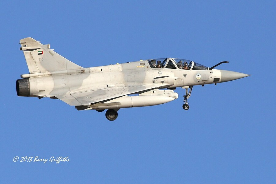 Bộ trưởng Sebastien Lecorneau nói thêm rằng việc đào tạo phi công Ukraine và các chuyên gia mặt đất để bảo trì dòng máy bay chiến đấu này đang diễn ra và sẽ hoàn thành trong tương lai gần.