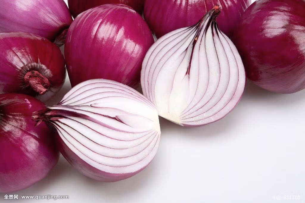 Với hàm lượng giàu selen một chất chống oxy mạnh mẽ, hành tây có tác dụng chống lão hóa cao.