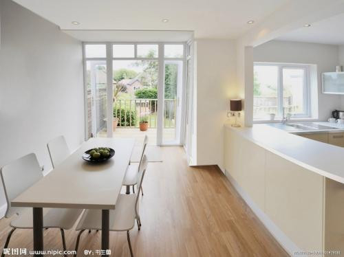 Khi sửa chữa nên mở cửa sổ rộng ra chút, điều chỉnh ánh sáng phòng khác sáng hơn các không gian khác trong nhà điều này sẽ mang đến sự may mắn cho gia chủ.