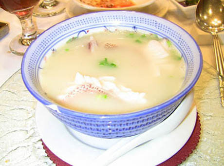 Trẻ thường xuyên ăn canh này sẽ cung cấp DHA ạ rất tốt cho sự phát triển của não bộ.