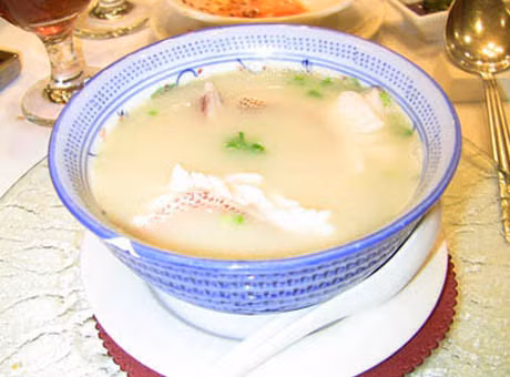 Trẻ thường xuyên ăn canh này sẽ cung cấp DHA ạ rất tốt cho sự phát triển của não bộ.