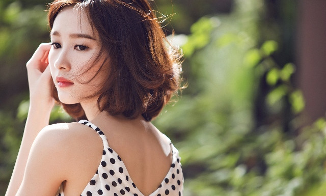 Cố gắng dậy sớm và ăn một bữa sáng đầy đủ nhất, hạn chế những bữa ăn qua loa nếu không muốn phá hỏng dạ dày của bạn.