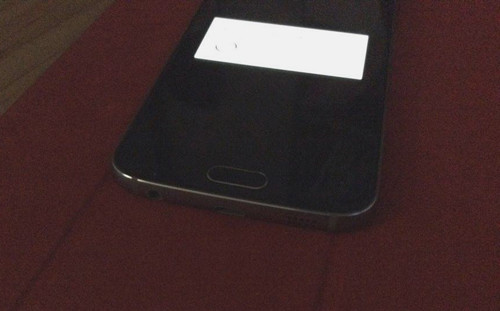 Galaxy S6 Mini được cho là có màn hình 4,6 hoặc 4,7 inch, độ phân giải chuẩn HD.