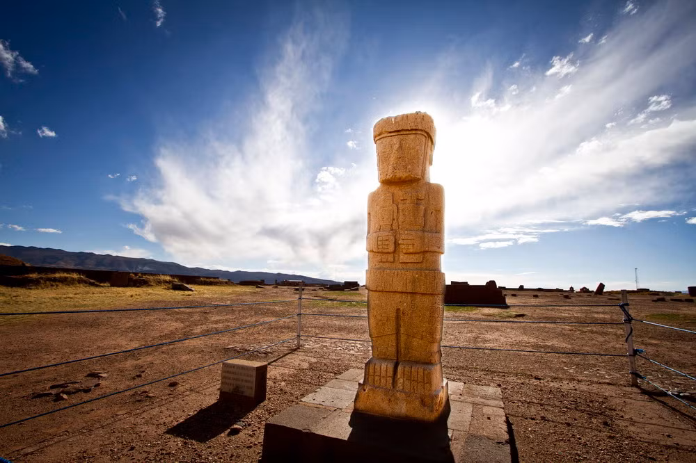 Vào năm 2000, UNESCO đã công nhận di tích Tiwanaku là Di sản văn hóa thế giới.