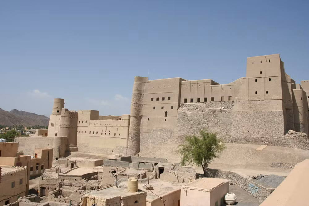 Cùng với sự suy yếu của gia tộc này, từ thế kỷ 15, pháo đài không còn được duy trì và dần dần đổ nát theo thời gian.