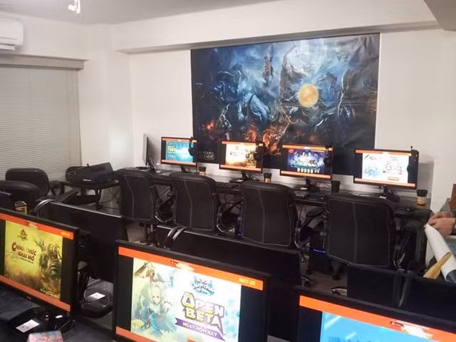 Xuat hien quan game cua nguoi Viet dau tien tai Nhat Ban