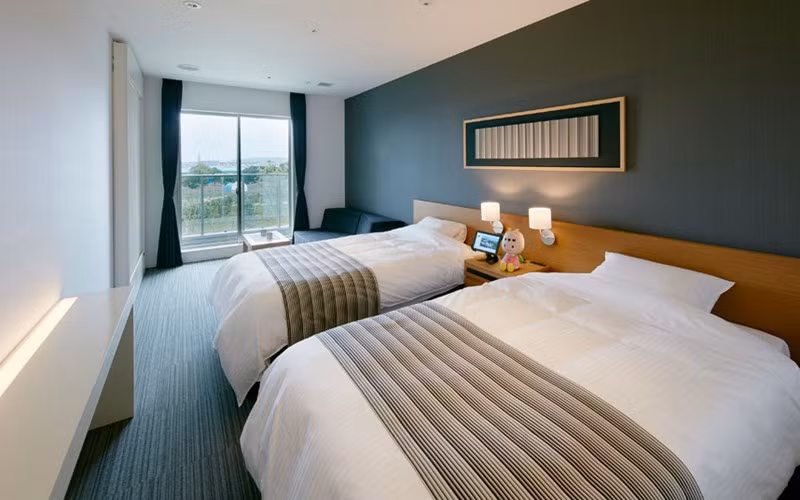 Nhiệt độ phòng được điều khiển bởi một hệ thống đo thân nhiệt của khách và tự động điều chỉnh cho phù hợp.