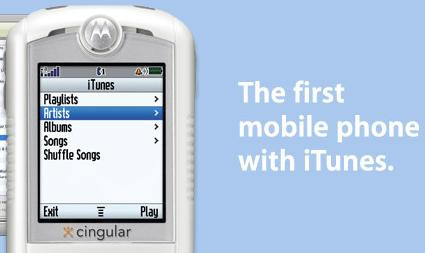  Motorola Rokr E1 (2005). Có lẽ không nhiều người biết rằng trước iPhone (2007), Apple còn phát triển một smartphone khác cùng Motorola. Đó là mẫu Rokr E1. Ý tưởng chính là cho phép người dùng truy cập nhanh vào iTunes và nhạc, song hạn chế về bộ nhớ cũng như tính năng so với các smartphone thế hệ đầu (PDA) đã làm nên thất bại của Rokr E1.