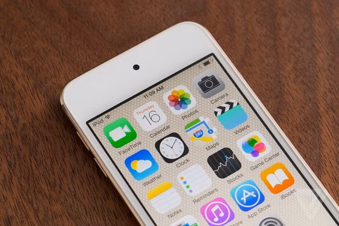 Máy trang bị chip xử lý A8 và M8 có trên iPhone 6. Đây là dòng chip 64 bit cho hiệu năng rất ấn tượng.