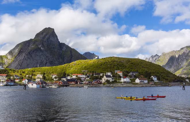 Làng chài Reine, Na Uy được đánh giá vô cùng đẹp và đậm chất hoài cổ vì ở đây chẳng thể kết nối wifi.