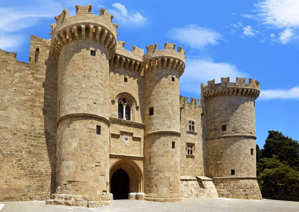 Sau giai đoạn này, hòn đảo còn bị chiếm đóng, tranh giành giữa các thế lực vài lần. Năm 1919, người Italia chiếm đảo Rhodes từ tay người Thổ. Đến năm 1947, cùng với các hòn đảo khác, đảo Rhodes thuộc về Hy Lạp.