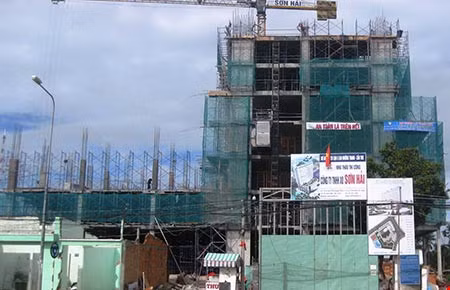 Không có giấy phép nhưng khách sạn Mường Thanh Cần Thơ vẫn xây dựng - Ảnh:G.Tuệ/PL TPHCM.